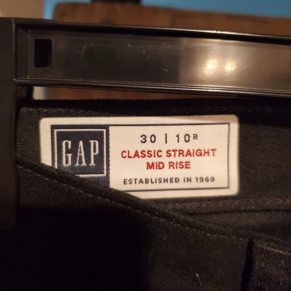 NWT Gap Black Ankle Jeans